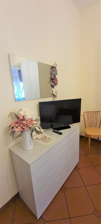 B&B Via Della Grotta Monsummano Terme ภายนอก รูปภาพ